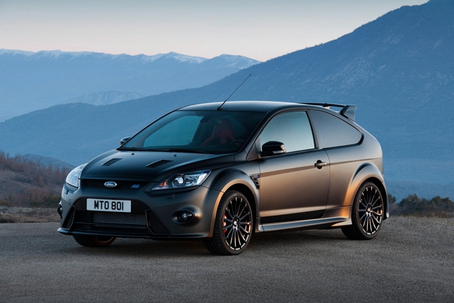 Pod maską kryje się 350-konny silnik turbodoładowany. Ford Focus RS500, fot. Ford