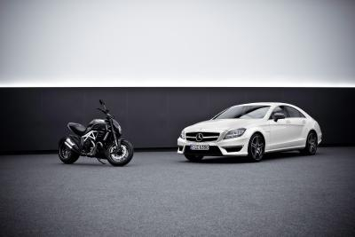 Ducati Diavel AMG Special Edition to specjalna edycja motocykla Ducati zmodernizowana przez inżynierów z AMG. Fot. Mercedes