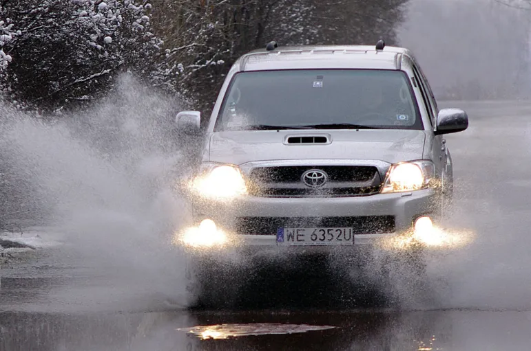 Toyota Hilux przód 