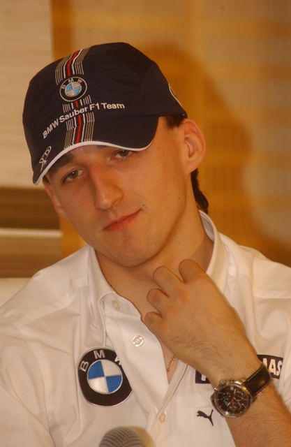 Robert Kubica ma pomóc Włochom w zmniejszeniu liczby wypadków drogowych. fot. MWmedia