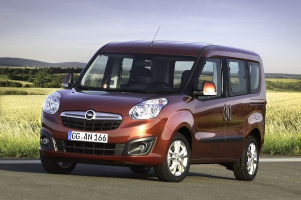 Ładowność jednej tony i sześć wydajnych silników to ukłon w stronę przedsiębiorców, do których auto głównie jest skierowane fot. Opel