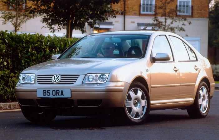 Przegląd układu kierowniczego w Volkswagenie Bora. Fot.Newspress