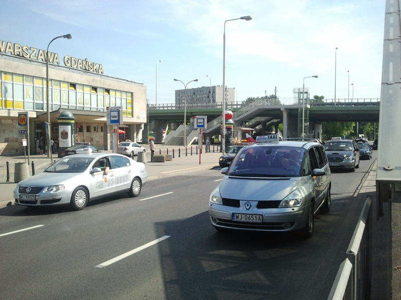 Jak zostać kierowcą taxi? Jest parę wymogów...