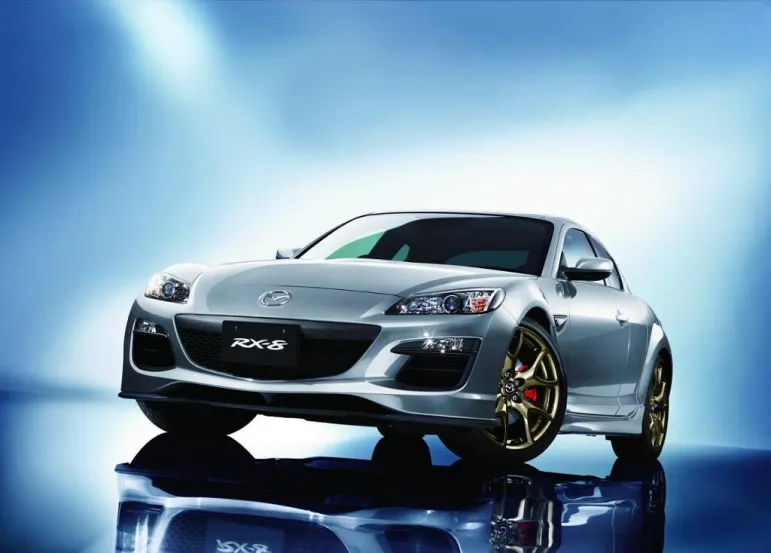 Mazda RX-8 Spirit R to limitowana do 1000 sztuk edycja auta na zakończenie produktu. fot. Mazda