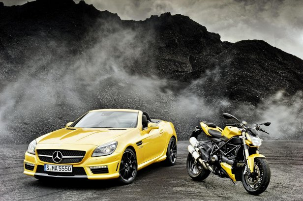 Mercedes SLK 55 AMG oraz Ducati Streetfighter są owocem prac, prowadzonych od roku przez obie firmy.