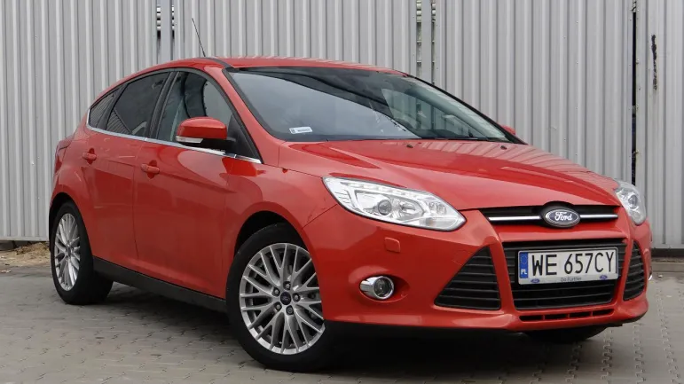 Ford Focus 1,0 EcoBoost 125 KM zachwyca dynamiką jazdy a przy tym nie rozczarowuje wysokimi cenami części zamiennych.