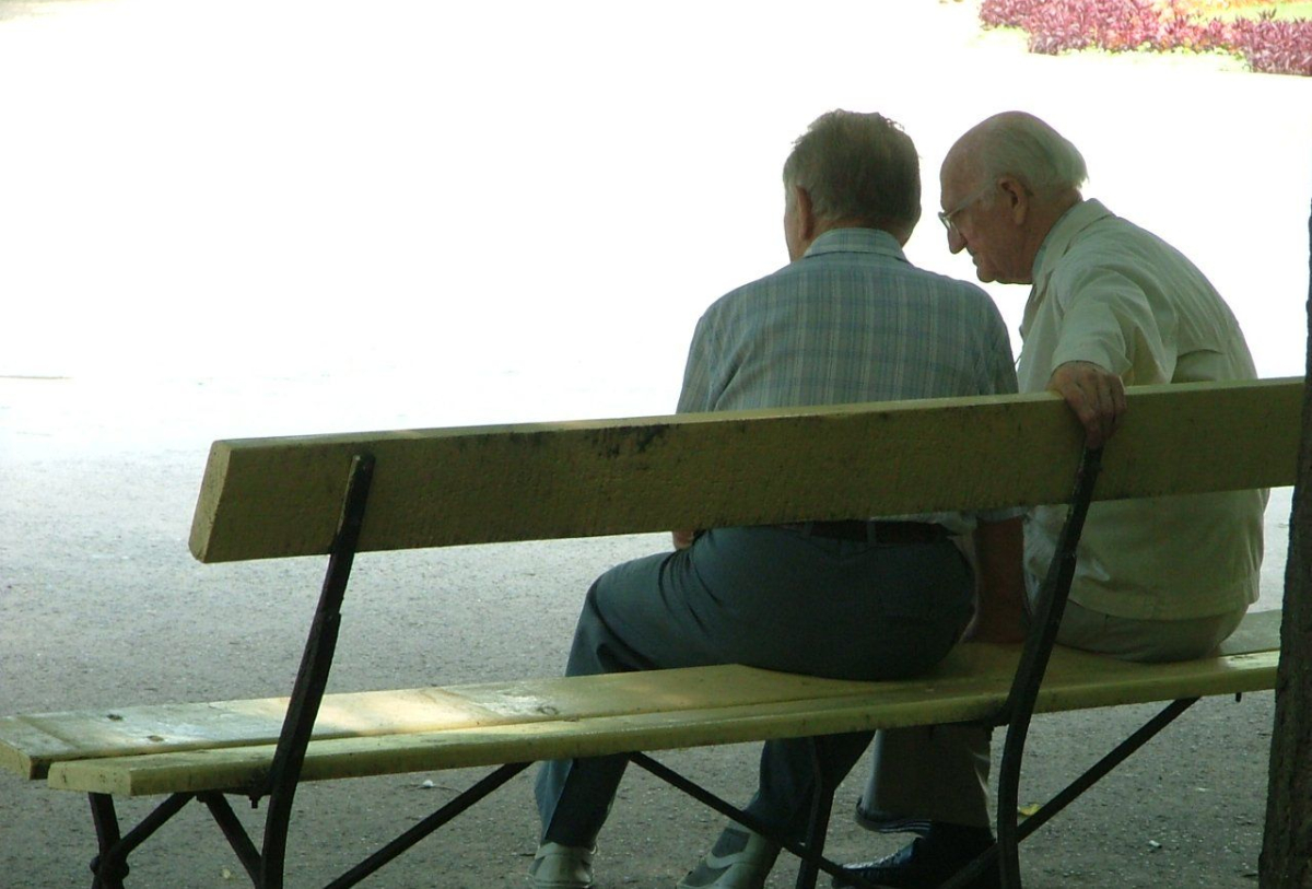 Przejście na emeryturę oznacza początek szeregu przywilejów, m. in. prawo do ulg w komunikacji miejskiej.