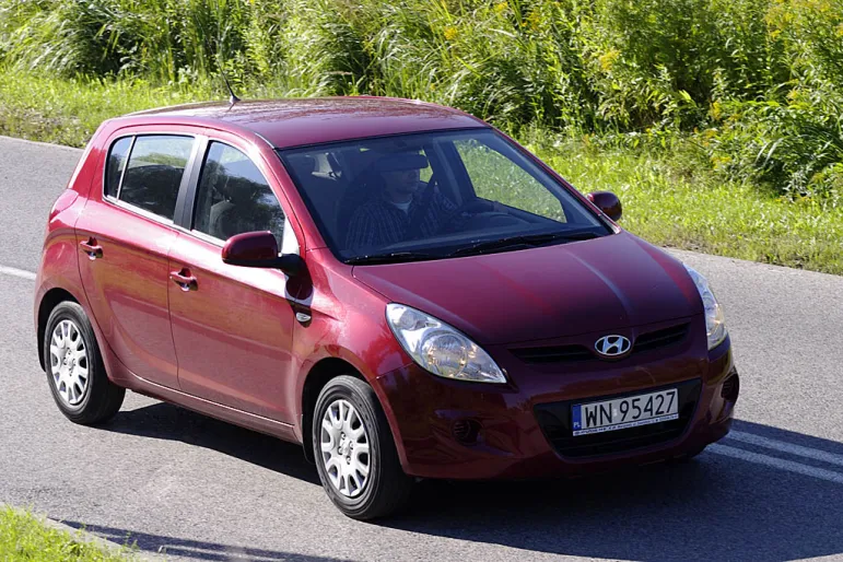 Hyundai i20 przód/bok. fot. Maciej Medyj