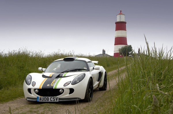 Lotus, prezentuje model Exige napędzany etanolem uzyskiwanym z... sera, resztek czekolady i wina fot. Lotus