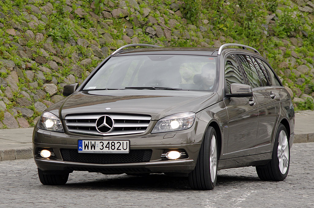 Mercedes C250 CDI T Avantgarde przód Fot. Maciej Medyj
