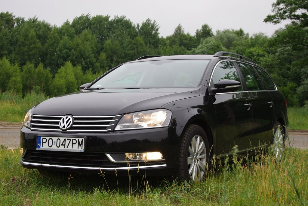 Volkswagen Passat Variant przód fot. Maciej Medyj