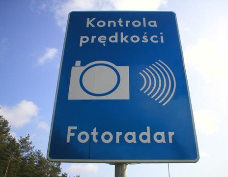 Mandat za wykroczenie wykryte przez fotoradar jest mandatem zaocznym.