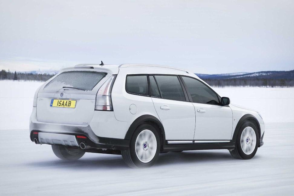 Jazda zimą jest najtrudniejszym ze sprawdzianów umiejętności kierowcy. fot. Newspress