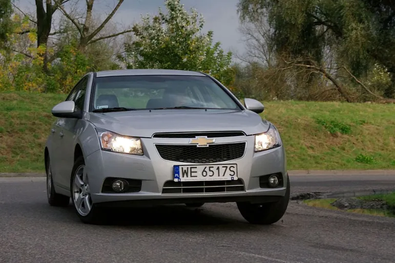 Chevrolet Cruze 1.8 LS przód