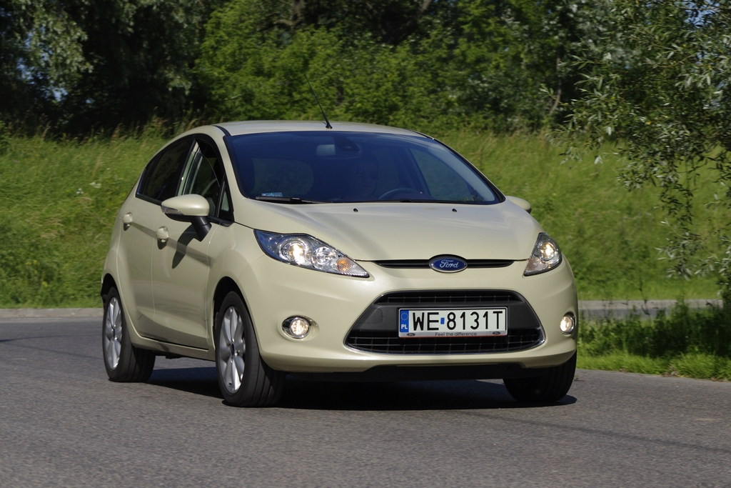 Ford Fiesta przód  fot. Maciej Medyj