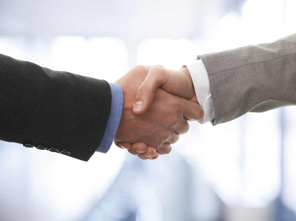 uścisk dłoni handshake hand shake hendszejk porozumienie zgoda konsensus konsens sens współpraca partnerstwo samorząd gmina Kozienice Göllheim