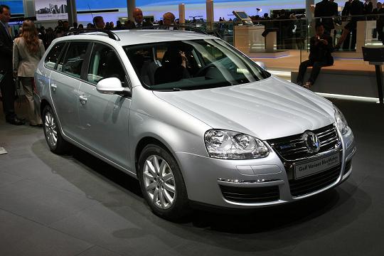 Wymiana płynu hamulcowego w Volkswagenie Golfie V przebiega w taki sam sposób jak w Vw Jetta i Touranie. Fot. newspress