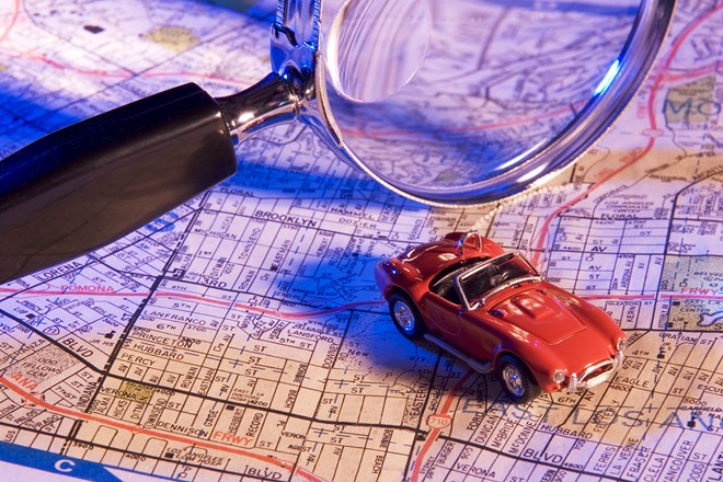 Podróżowanie autem wymaga odpowiedniego przygotowania i zaplanowania wyjazdu.