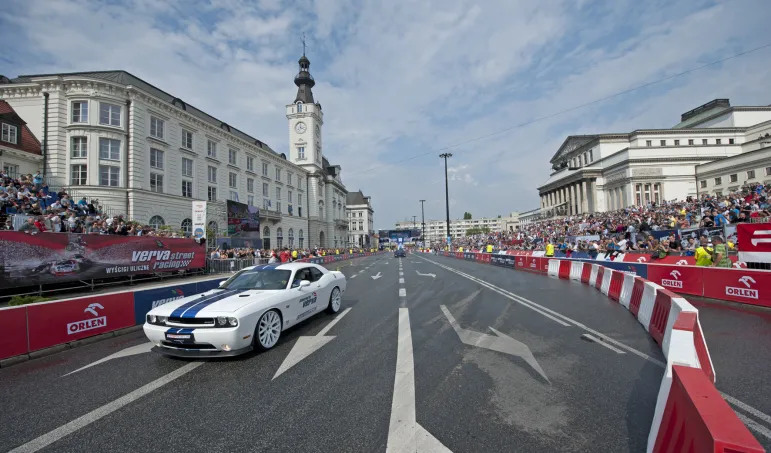 Verva Street Racing w 2015 roku przywita dawne gwiazdy programu Top Gear: Jeremiego Clarksona, Jamesa Maya i Richarda Hammonda.