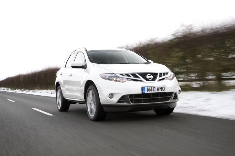 Dostępne są dwa nowe, metalizowane lakiery - Pearl White i Graphite Blue.  Nissan Murano
