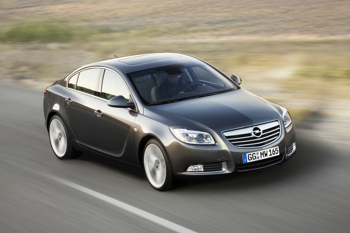 Nie warto jeździć nowoczesnymi autami na oparach paliwa Fot. Opel