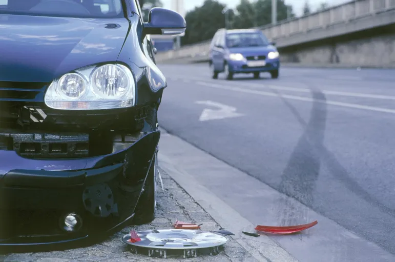 Jeśli uczestnik wypadku został ranny, niezbędne będzie wezwanie Policji.