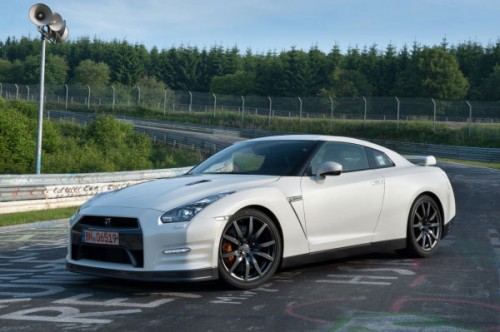 Nissan GT-R 2012 jest jednym z najszybszych seryjnie produkowanych aut. fot. Nissan