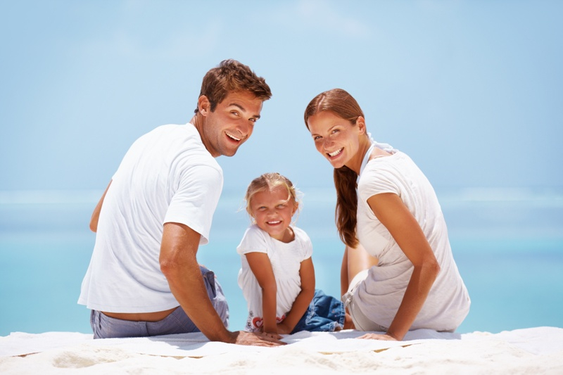 rodzice, dziecko, plaża, morze, wakacje