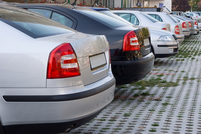 Parking Skoda Octavia Fabia Fot. Fotolia