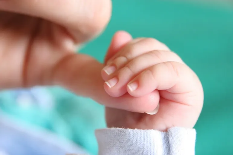 Becikowe, czyli jednorazowa zapomoga z tytułu urodzenia się dziecka jest jednym ze świadczeń rodzinnych./Fot. Fotolia