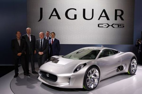 Jaguar C-X75 Fot. Jaguar