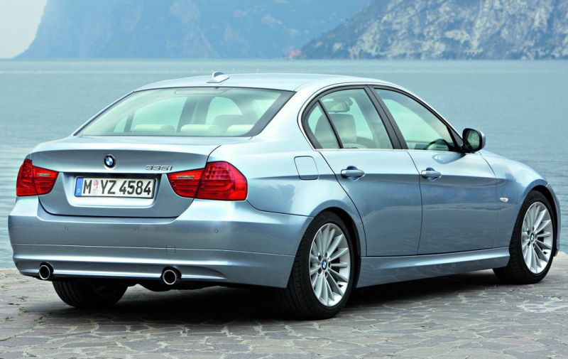 BMW serii 3 sedan - tył