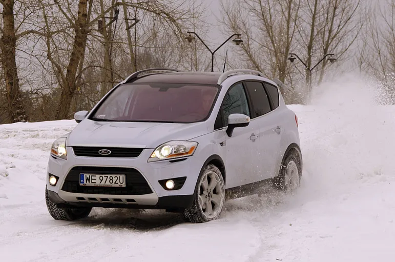 Ford Kuga przód 