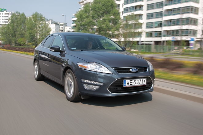 Ford Mondeo - świetne auto rodzinne ze znakomicie zestrojonym zawieszeniem. Ogólne wrażenie psuje mierna jakość wykonania jak na auto tej klasy.