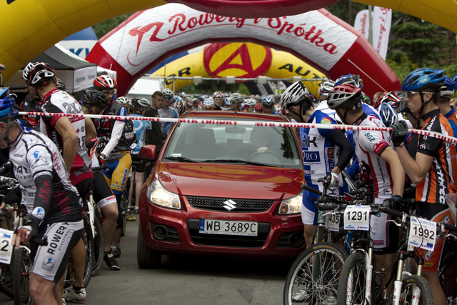 Nagrodą główną dla zwycięzcy jest samochód Suzuki SX4 z napędem 4x4. Fot. Suzuki