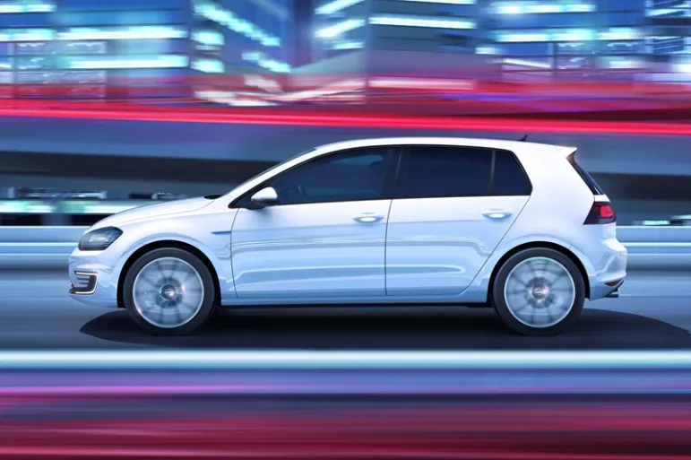 Volkswagen Golf GTE auto hybrydowe