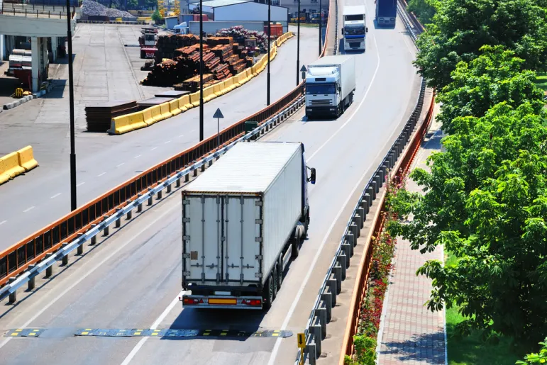 Należy poinformować kontrahenta o błędzie na fakturze za usługę transportową