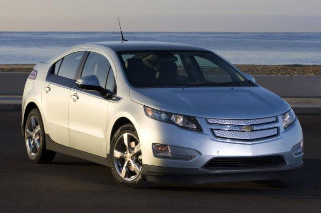 Chevrolet Volt jest pierwszym autem amerykańskiego producenta, który otrzymał najwyższe noty we wszystkich kategoriach.