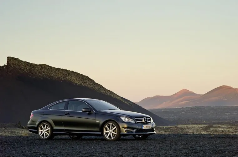 Ecodriving zyskuje coraz więcej zwolów, nie ma się czemu dziwić, każdy chce jeździć taniej; fot. Mercedes