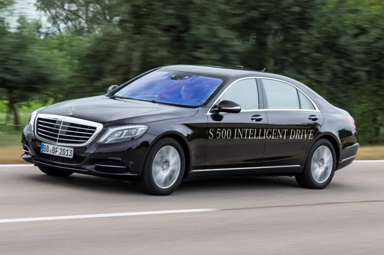 Mercedes S-klasa INTELLIGENT DRIVE