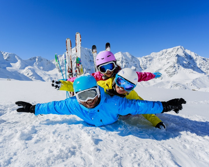 Poziom zadłużenia organizatorów wyjazdów, jak i agentów oraz pośredników turystycznych jest dość zbliżony i wynosi ponad 11 mln zł.   