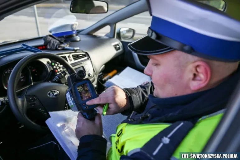 Taryfikator mandatów na rok 2018 / fot. Policja