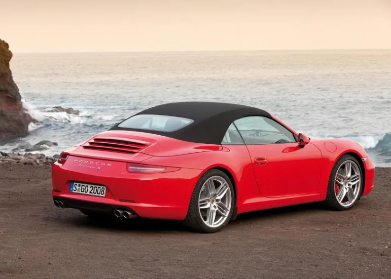 Porsche zaprezentowało 911 Cabrio w odmianie Carrera i Carrera S.