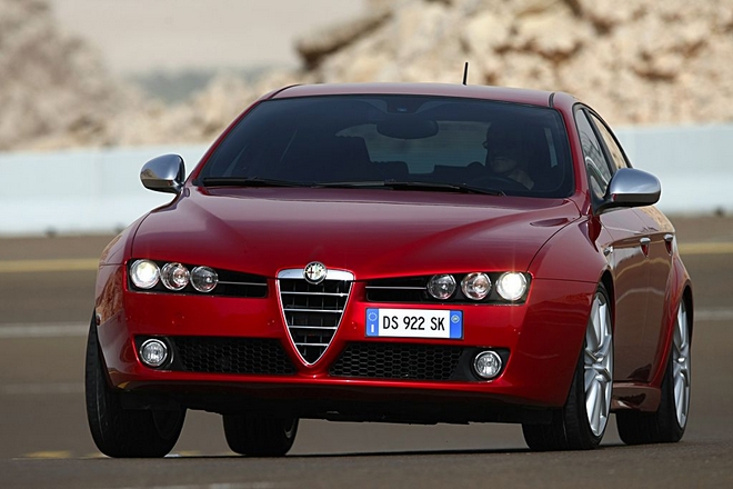 Alfa Romeo 159 - zestawienie żarówek / fot. Alfa Romeo