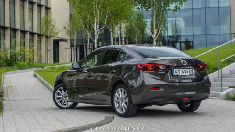 Mazda 3 sedan 2.0 120 KM AT6 2014