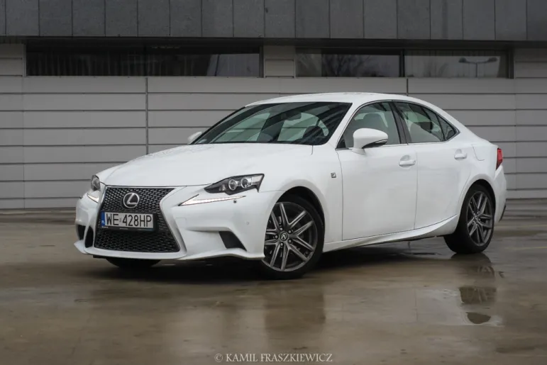 Lexus IS250 