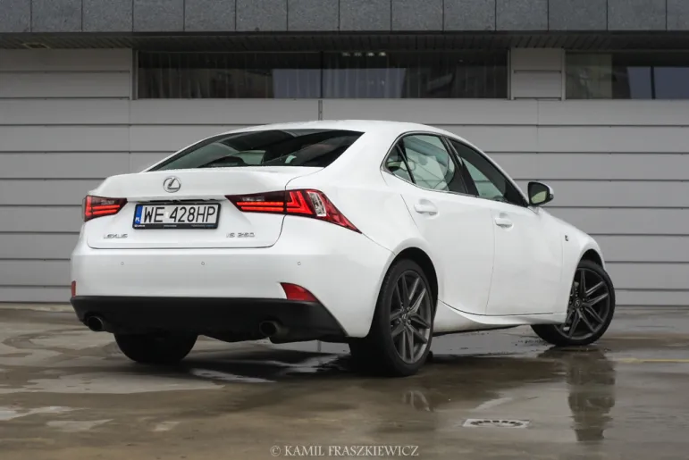 Lexus IS250 2015