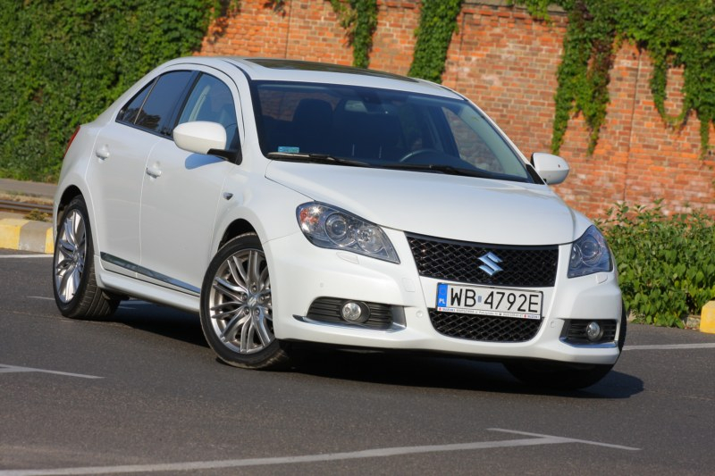 Suzuki Kizashi Fot. Moto.wieszjak.pl