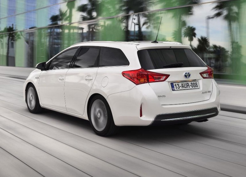 Toyota Auris TS 2013