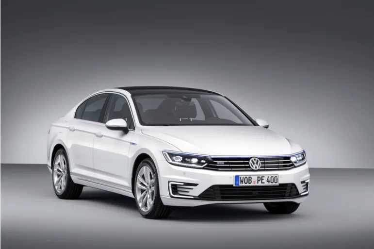 Volkswagen Passat GTE 2015 hybryda